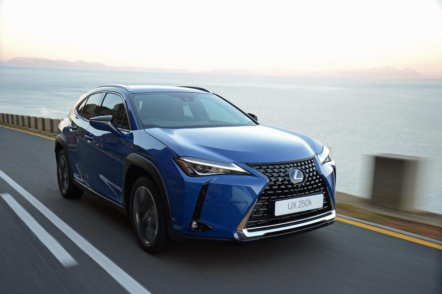  Lexus UX250h 2019 года  (ZA) (фото 8 из 21)